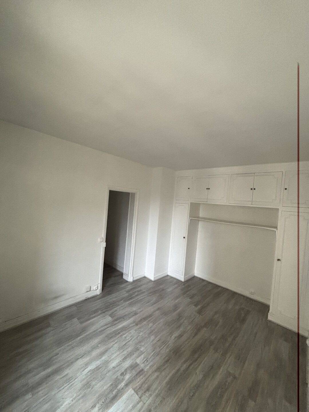 Maison à louer, 23m², LEVALLOIS PERRET
