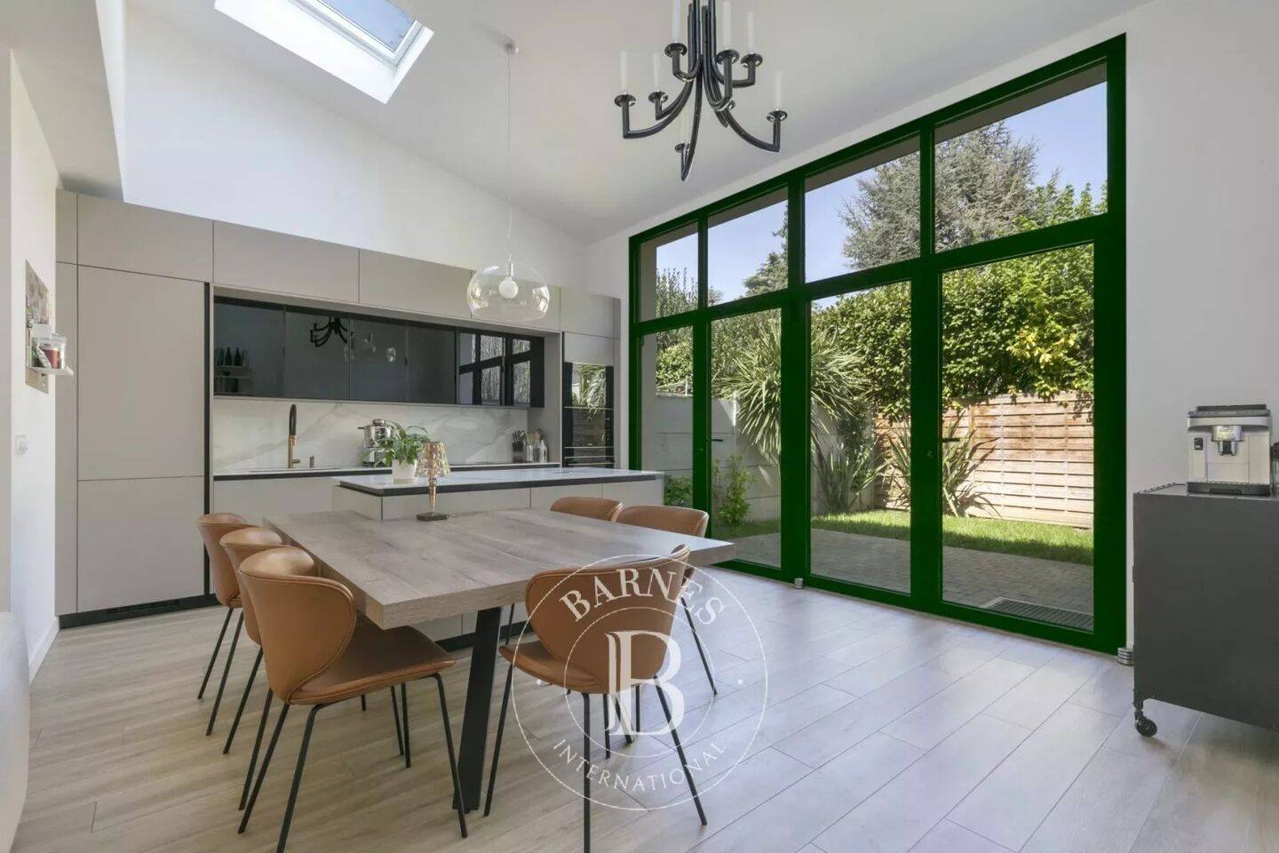 Maison à vendre, 143m², SURESNES