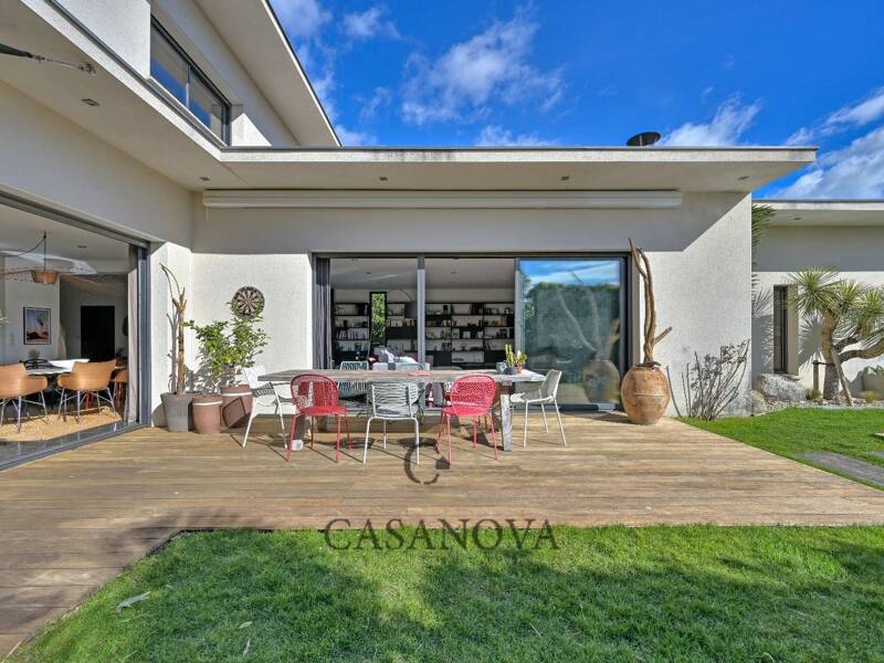 Maison à vendre, 231m², LATTES