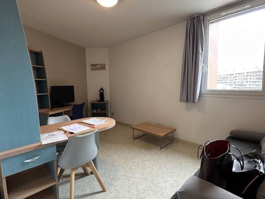 Appartement à vendre 67 000 € 2 pièces 1 chambre 34,47 m² 2ème étage Charras Clermont-Ferrand 63000
