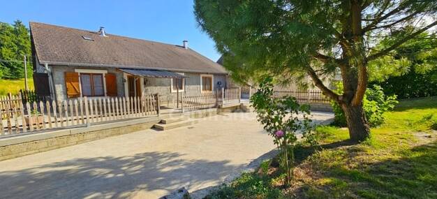 Maison à vendre 215 000 € 10 pièces 4 chambres 200 m² 1 662 m² de terrain Poligny 39800
