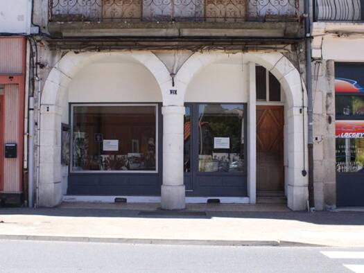 Immeuble à vendre 379 000 € 290 m² Langogne 48300
