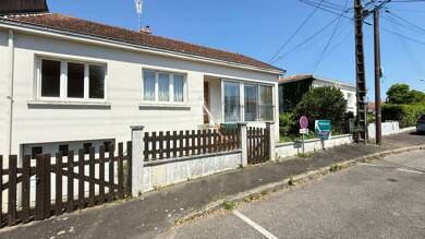 Maison à vendre 157 000 € 6 pièces 4 chambres 95 m² 377 m² de terrain Saint André d'Ornay-Pont Morineau La Roche sur Yon 85000