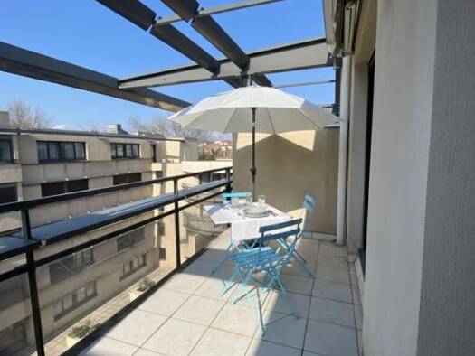 Appartement à vendre 209 000 € 2 pièces 1 chambre 55 m² Étage 4/4 Magnanen-Teinturiers Avignon 84000
