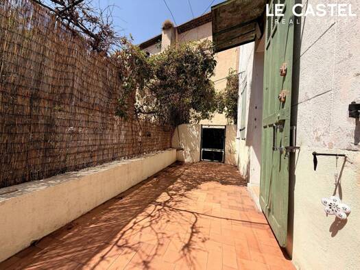 Appartement à vendre 315 000 € 4 pièces 3 chambres 90 m² RDC Aubagne 13400