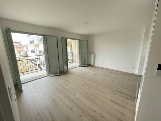 Appartement à louer 766 € 2 pièces 1 chambre 42 m² 2ème étage Bellicart Compiègne 60200