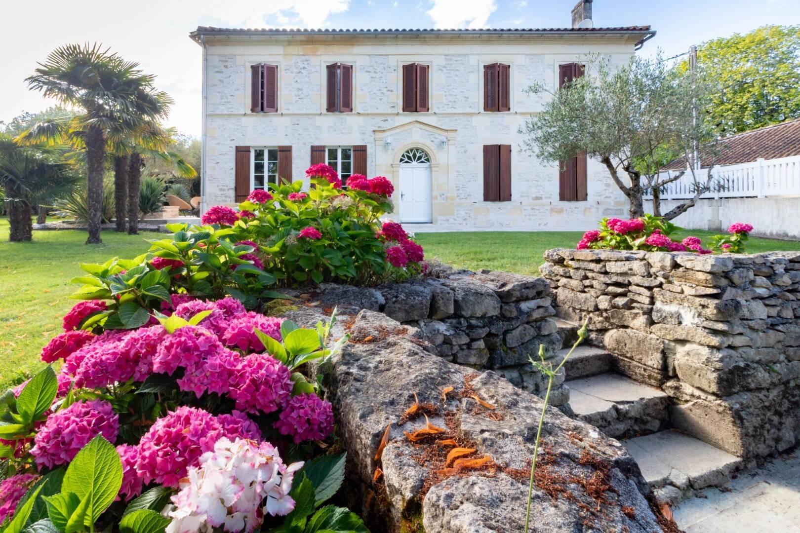 Maison à vendre, 220m², SAINT AUBIN DE BLAYE