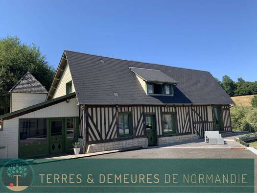 Maison à vendre 777 000 € 5 pièces 2 chambres 207 m² 8 600 m² de terrain Vimoutiers 61120