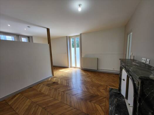 Appartement à louer 530 € 1 pièce 1 chambre 40,33 m² RDC L'Ecorchade Chamalières 63400