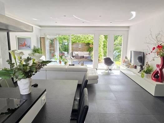 Maison de plain-pied à vendre 259 000 € 4 pièces 2 chambres 78 m² 459 m² de terrain Castres 81100