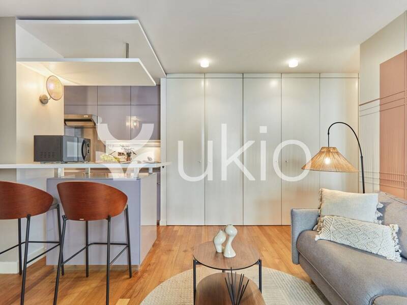 Maison à louer, 45m², PARIS 7E