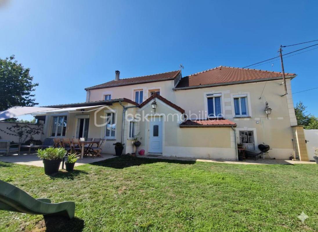 Maison à vendre, 200m², ROZAY EN BRIE