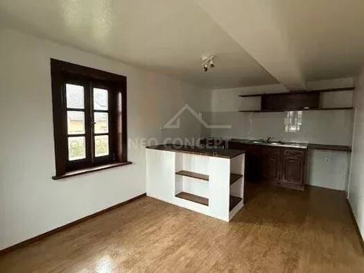 Appartement à louer 725 € 2 pièces 1 chambre 70,1 m² RDC Niederlauterbach 67630