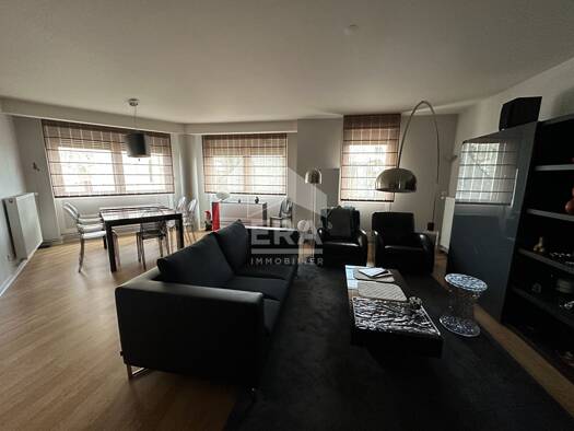 Appartement à vendre 92 978 € 5 pièces 3 chambres 120 m² Étage 3/5 Centre Ville-Les Marins Chateauroux 36000