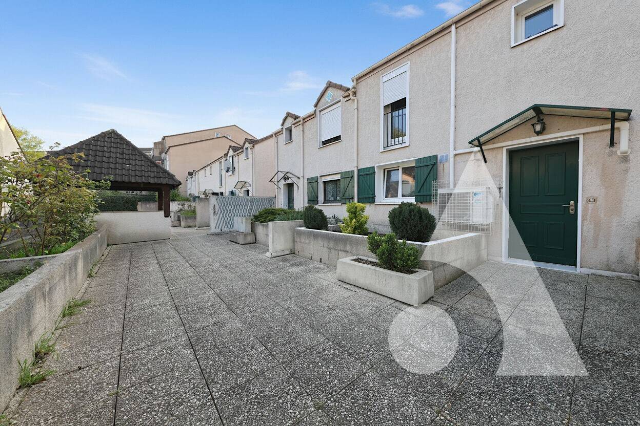 Maison à vendre, 74m², COURCOURONNES