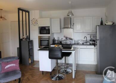 Appartement à louer 842 € 2 pièces 1 chambre 42,9 m² 1er étage Trappes 78190