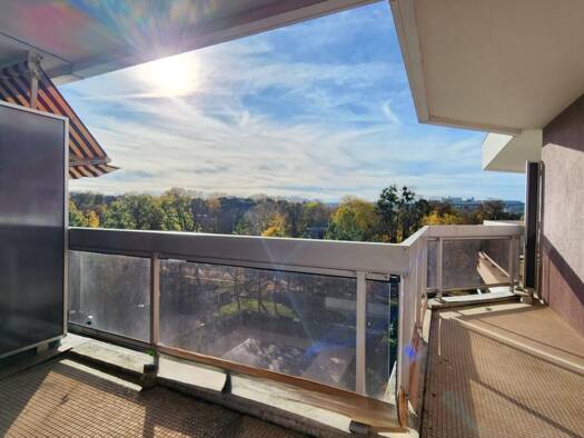 Appartement à vendre 299 000 € 5 pièces 3 chambres 96 m² Étage 6/8 Carrousel Dijon 21000