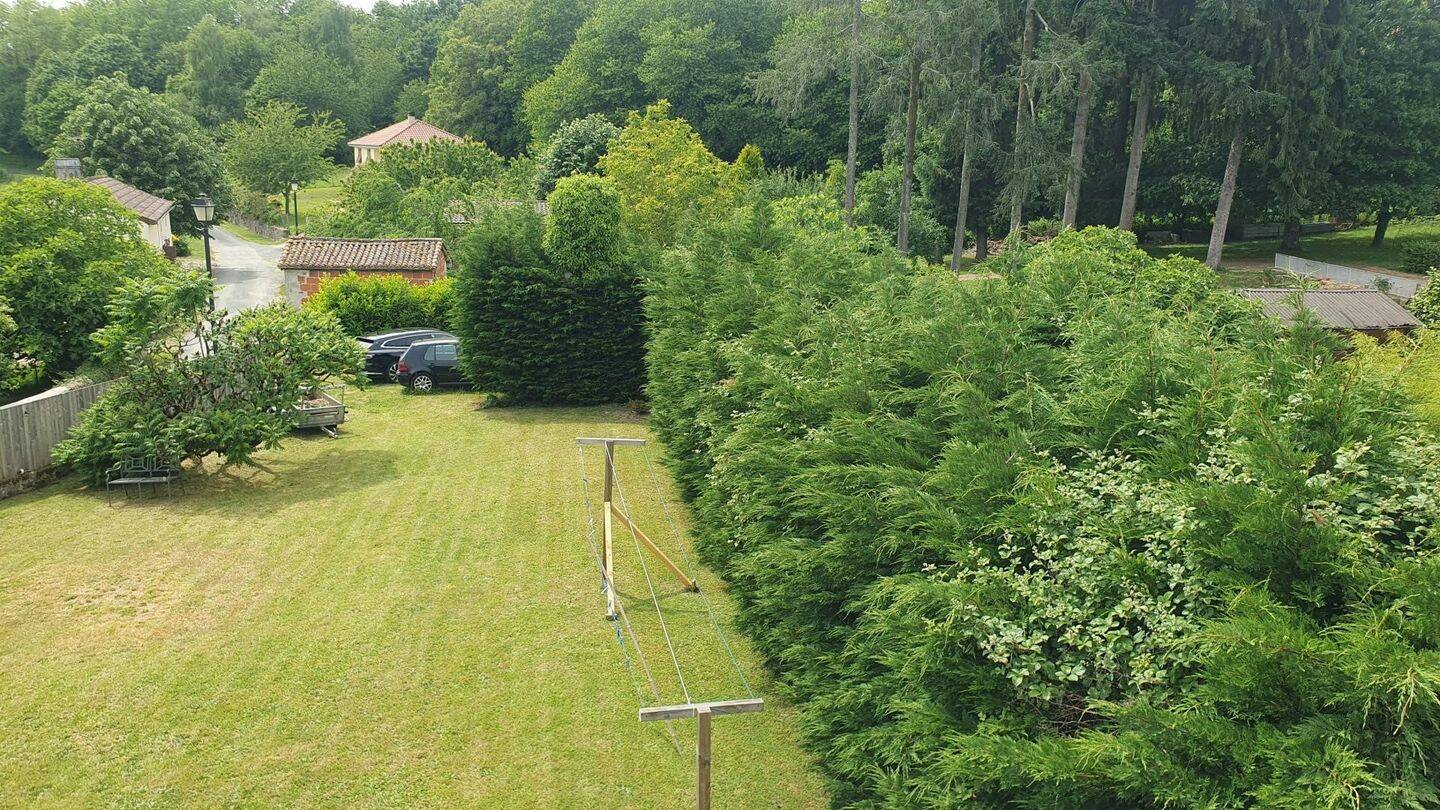 Maison à vendre, 285m², SAINT SAUD LACOUSSIERE
