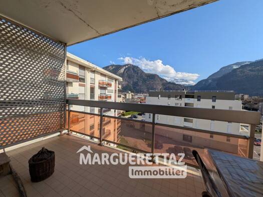 Appartement à vendre 165 000 € 3 pièces 2 chambres 75,3 m² Étage 5/6 Centre Ville Cluses 74300