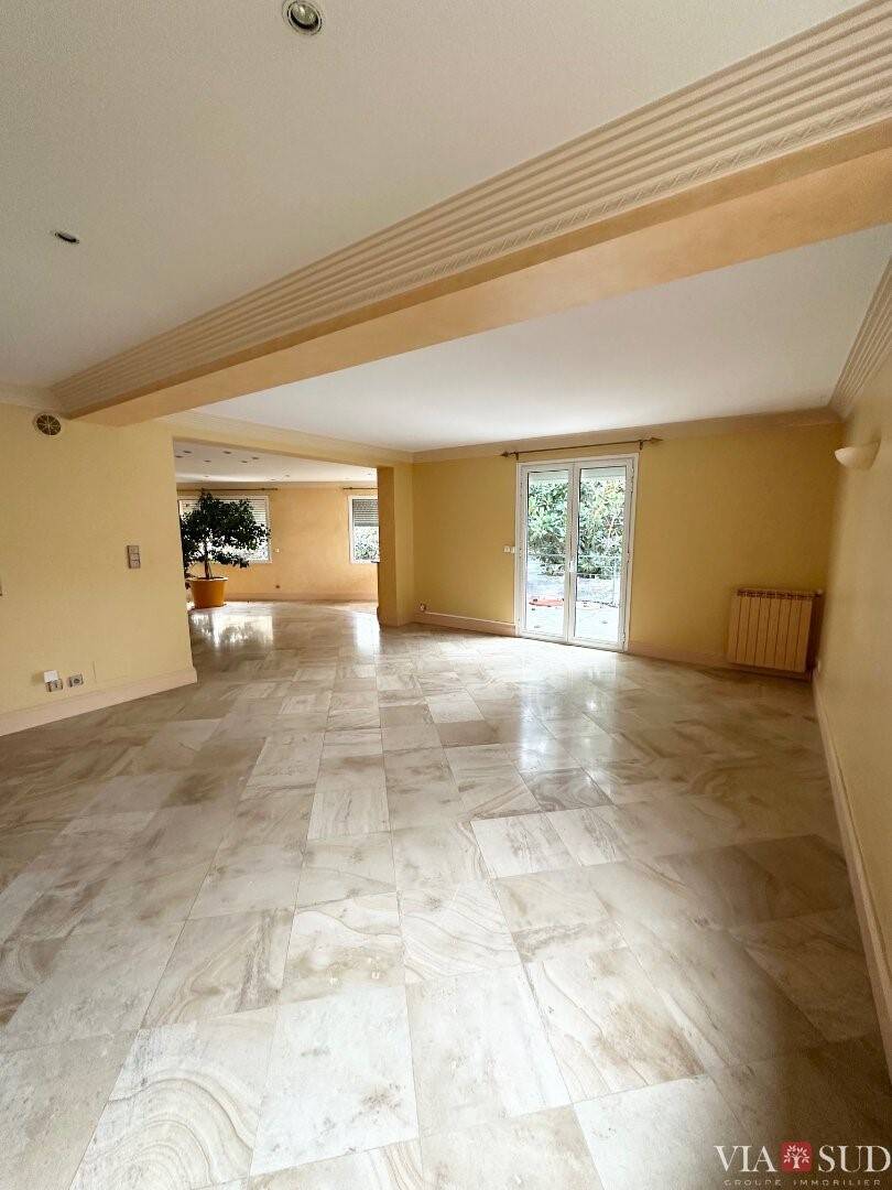 Maison à louer, 181m², BEZIERS