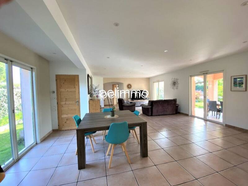 Maison à vendre, 175m², EYGUIERES