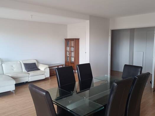 Appartement à vendre 290 000 € 1 pièce 93 m² 2ème étage L'Ecorchade Chamalières 63400