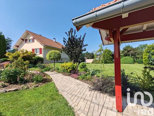 Pavillon à vendre 280 000 € 4 pièces 2 chambres 93 m² 3 000 m² de terrain Ban-de-Laveline 88520