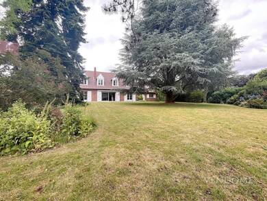 Villa à vendre 720 000 € 7 pièces 6 chambres 200 m² 2 263 m² de terrain Verlinghem 59237