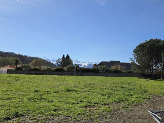 Terrain constructible viabilisé à vendre 91 000 € 818 m² de terrain Juillan 65290