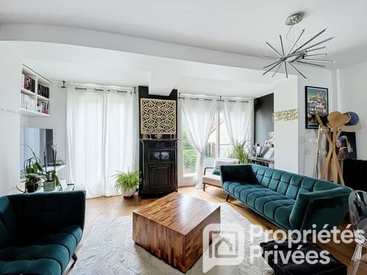 Maison à vendre 1 090 000 € 5 pièces 4 chambres 141 m² 217 m² de terrain Centre Clamart 92140