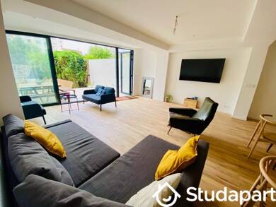 Appartement à louer 790 € 1 pièce 2 chambres 11 m² RDC Centre Romainville 93230