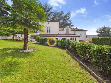 Maison à vendre 498 000 € 9 pièces 5 chambres 243 m² 1 513 m² de terrain St Etienne 42100