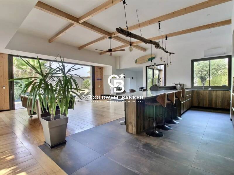 Maison à vendre, 214m², GUJAN MESTRAS