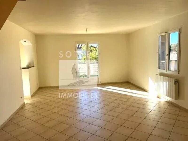 Maison à louer, 99m², BOLLENE