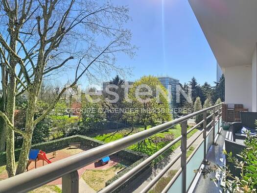 Appartement à vendre 210 000 € 5 pièces 3 chambres 93 m² Étage 3/7 Rue de Gravigny Chilly-Mazarin 91380