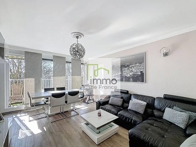 Appartement à vendre 337 000 € 4 pièces 3 chambres 83 m² Étage 5/10 Lille 59000