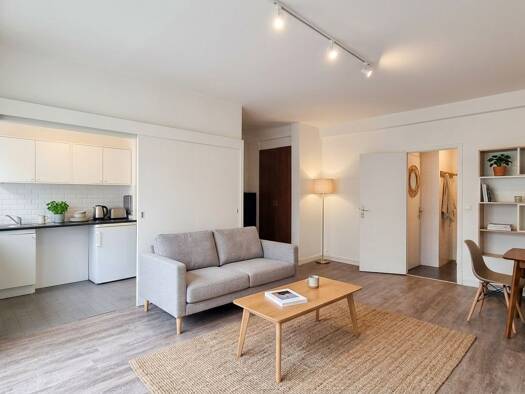 Appartement à vendre 327 000 € 1 pièce 33,68 m² Étage 3/9 Auteuil Nord Paris 16ème arrondissement 75016