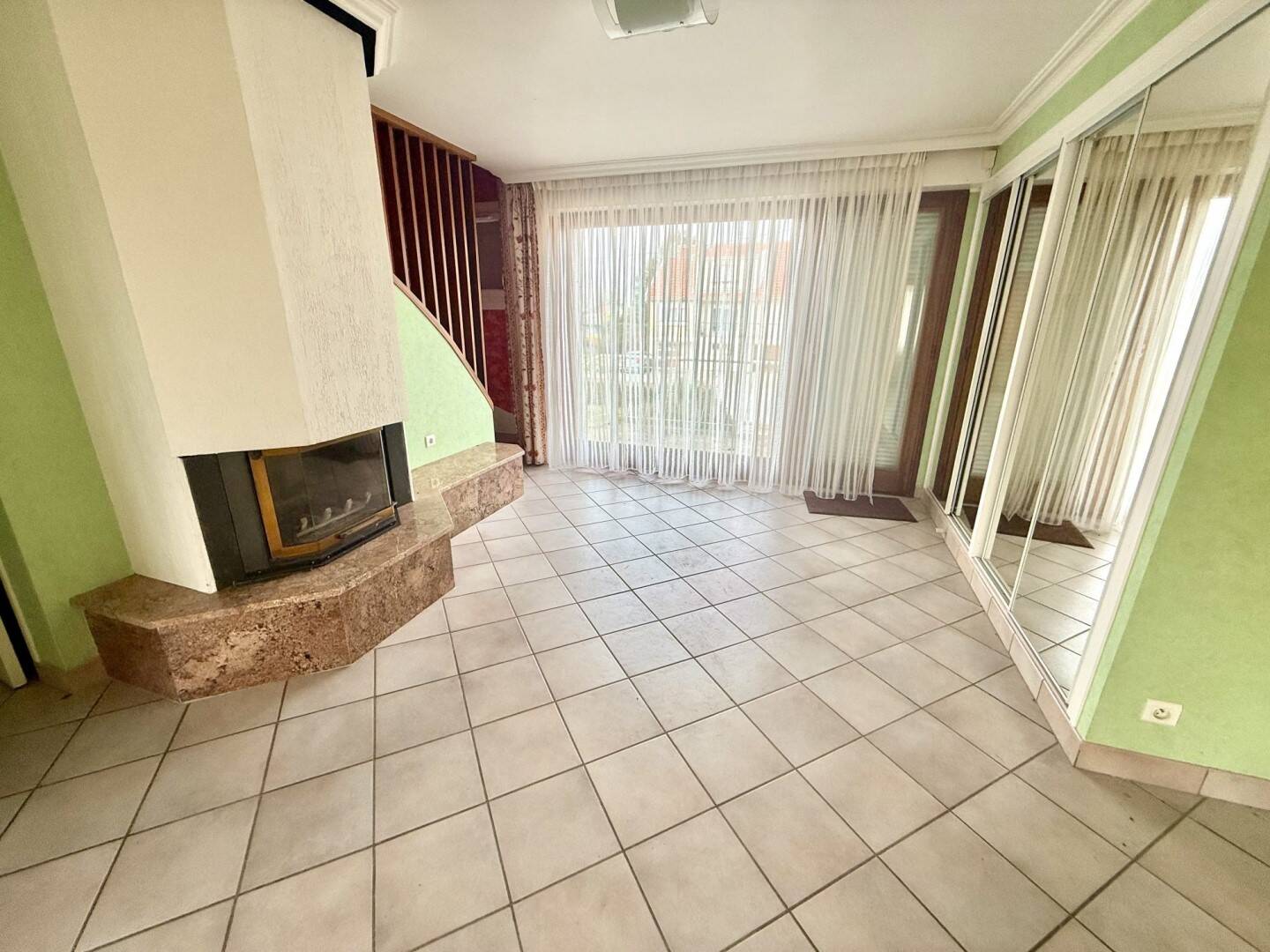 Maison à vendre, 185m², SAINT REMY SUR BUSSY