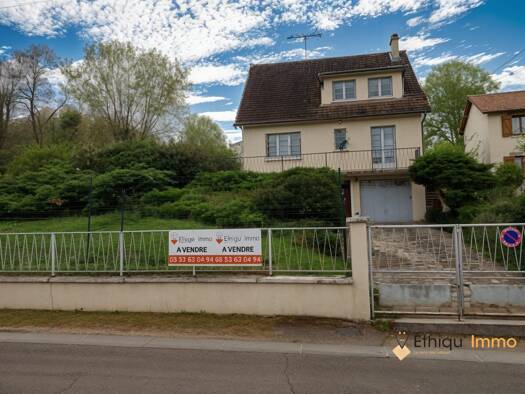 Maison à vendre 124 900 € 3 pièces 2 chambres 110 m² 1 118 m² de terrain Est Bar-sur-Aube 10200
