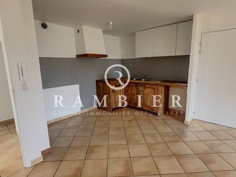 Maison à louer, 72m², BOUZIGUES