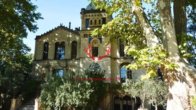 Maison à vendre 2 500 000 € 11 pièces 6 chambres 500 m² 4 590 m² de terrain Saint-Rémy-de-Provence 13210