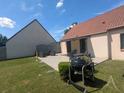 Maison de plain-pied à vendre 269 000 € 6 pièces 4 chambres 95 m² 1 000 m² de terrain Flesselles 80260