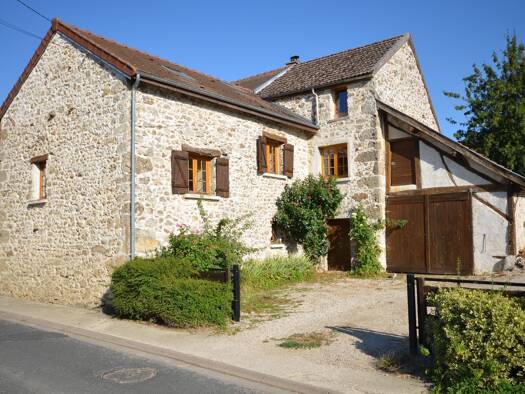 Maison à vendre 390 000 € 6 pièces 3 chambres 160 m² 1 080 m² de terrain Baslieux-sous-Châtillon 51700