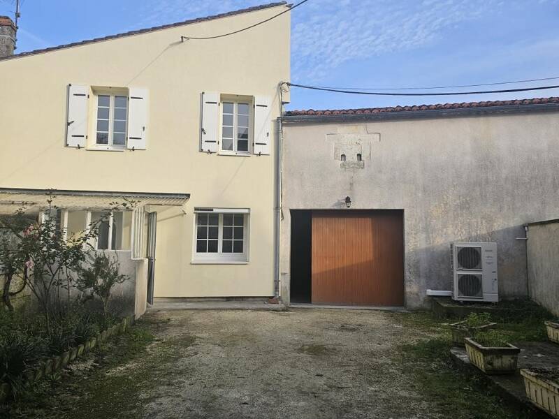 Maison à louer, 100m², FLEAC