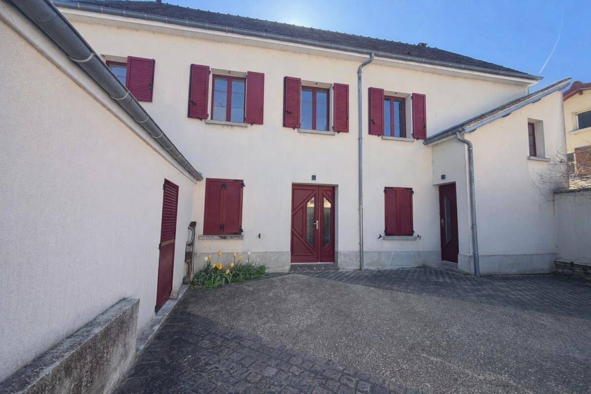 Maison à vendre, 212m², LE COUDRAY MONTCEAUX