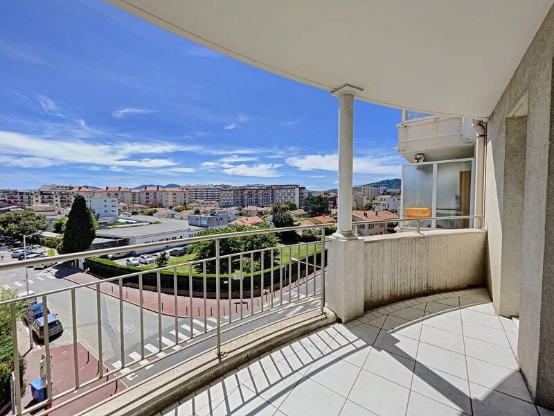 Maison à louer, 37m², CANNES