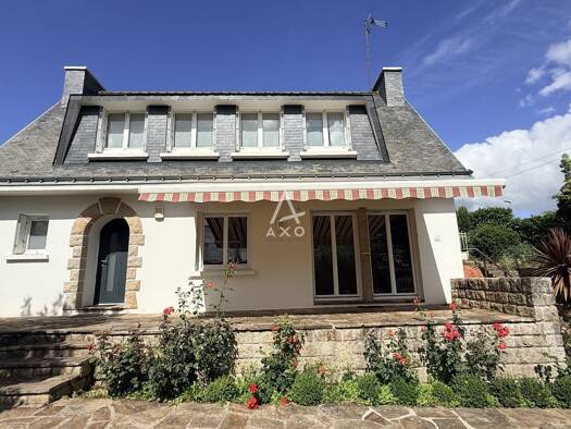 Maison à vendre 264 750 € 5 pièces 3 chambres 103 m² 630 m² de terrain La Haute Ville Quimperlé 29300