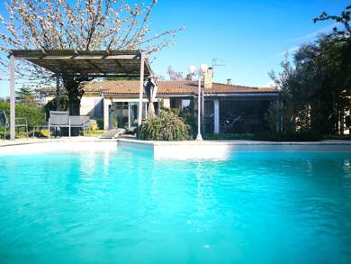 Maison à vendre 350 000 € 7 pièces 4 chambres 136 m² 1 555 m² de terrain Izon 33450