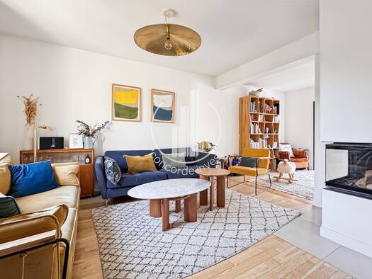 Maison à vendre 1 095 000 € 8 pièces 5 chambres 170 m² 142 m² de terrain General Leclerc La Garenne-Colombes 92250