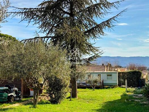 Terrain constructible à vendre 225 000 € 532 m² de terrain Pourrières 83910